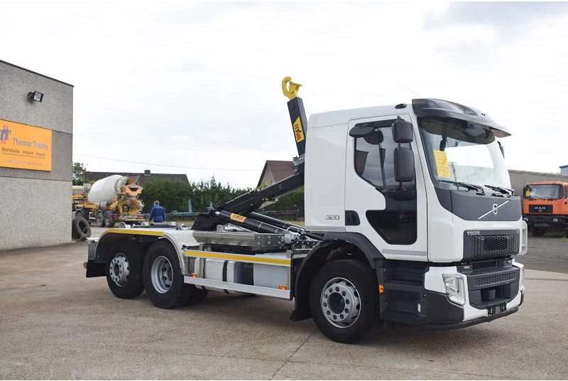 Volvo FE 320 - Abrollkipper: das Bild 4 Volvo FE 320 - Abrollkipper: das Bild 4