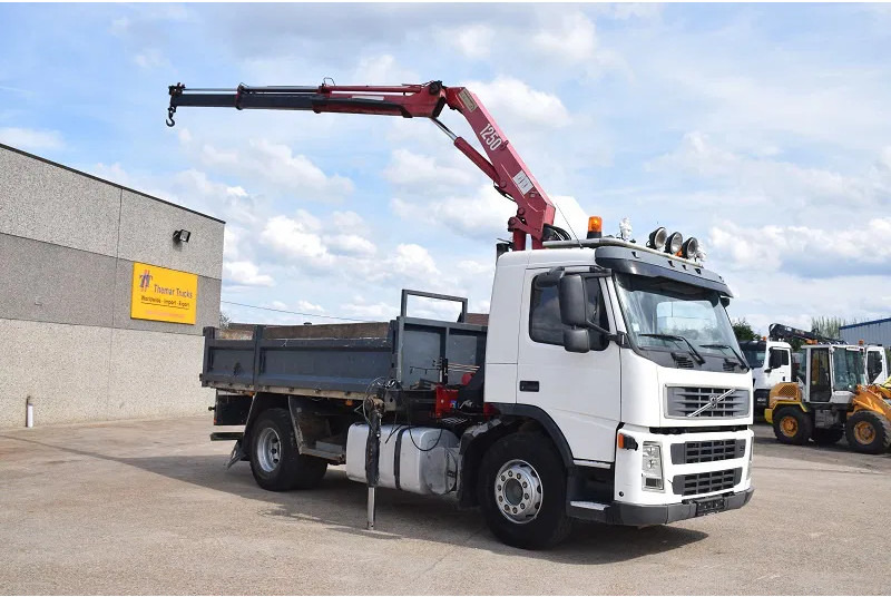 Volvo FM 340 - Kipper: das Bild 2 Volvo FM 340 - Kipper: das Bild 2