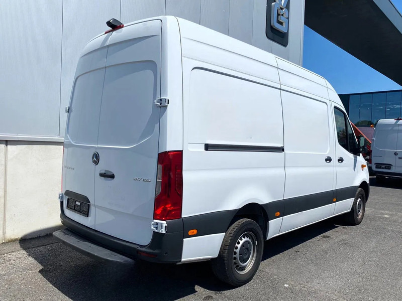 Mercedes-Benz Sprinter 317 CDI*L2H2*360°CAMERA*TEMPOMAT*NAVIGATIE*STOELVERWARMING* - Kastenwagen: das Bild 2 Mercedes-Benz Sprinter 317 CDI*L2H2*360°CAMERA*TEMPOMAT*NAVIGATIE*STOELVERWARMING* - Kastenwagen: das Bild 2