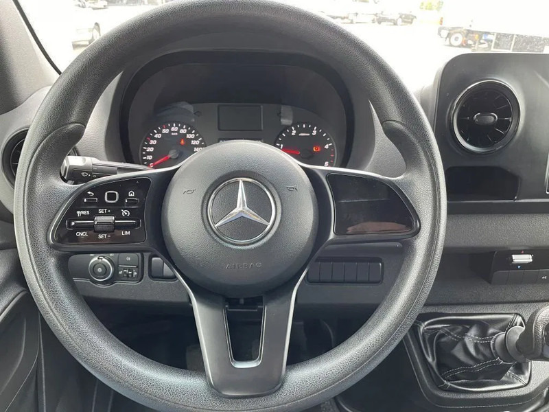 Mercedes-Benz Sprinter 514 *Airconditioning*Cruise control*Zijwindassistent*laadbrug - Koffer Transporter: das Bild 4 Mercedes-Benz Sprinter 514 *Airconditioning*Cruise control*Zijwindassistent*laadbrug - Koffer Transporter: das Bild 4