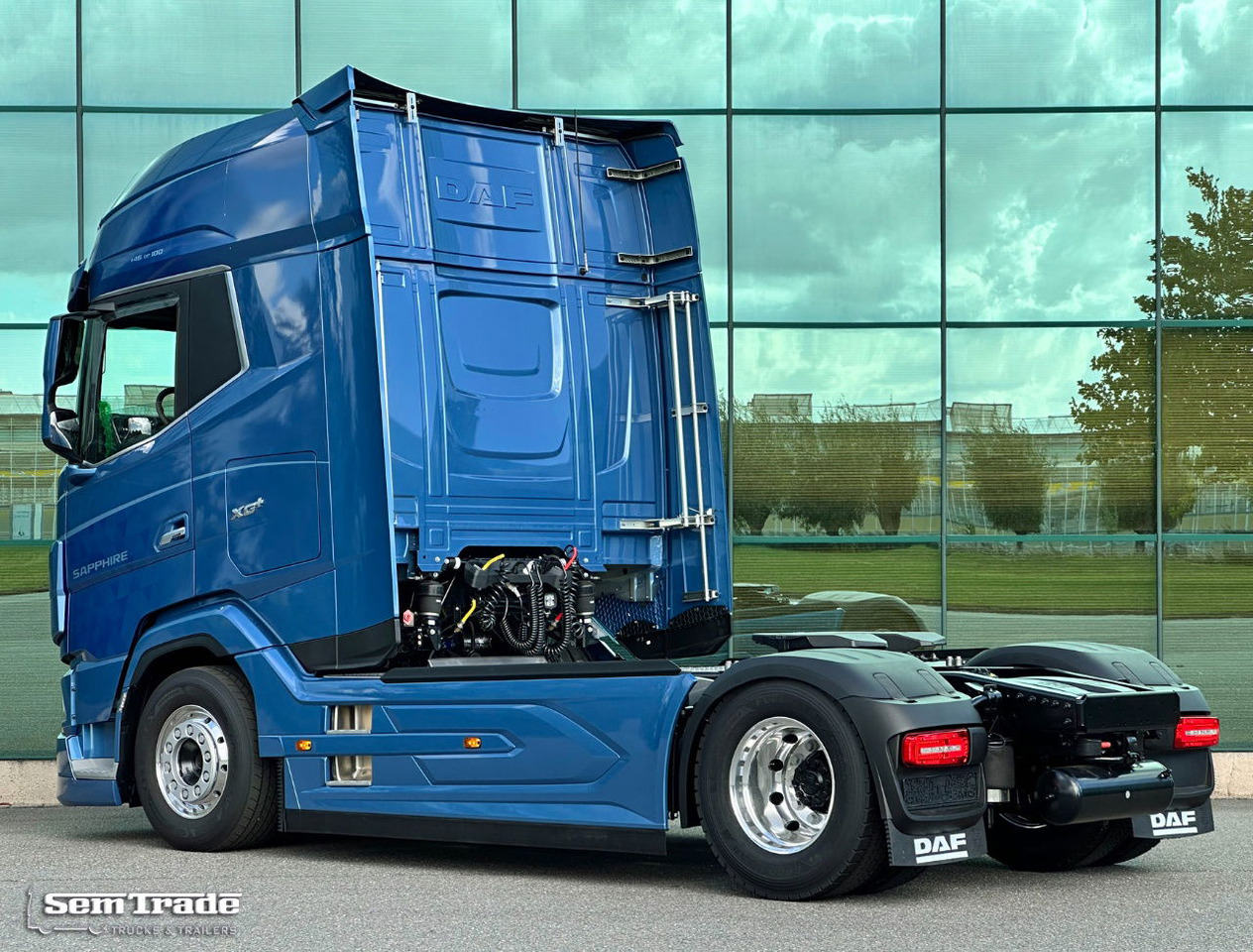 DAF XF 530 FT Saphire Edition Brand NEW Full AIR Intarder Retarder - Sattelzugmaschine: das Bild 3 DAF XF 530 FT Saphire Edition Brand NEW Full AIR Intarder Retarder - Sattelzugmaschine: das Bild 3