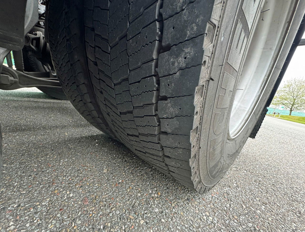 Sattelzugmaschine Volvo FH Globetrotter 6X2 701.000 KM Super Condition NL Truck: das Bild 20