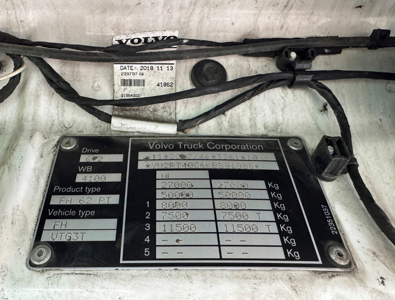 Sattelzugmaschine Volvo FH Globetrotter 6X2 701.000 KM Super Condition NL Truck: das Bild 23