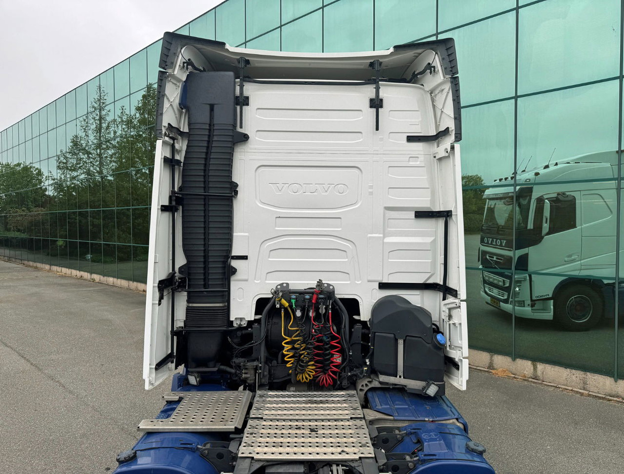 Sattelzugmaschine Volvo FH Globetrotter 6X2 701.000 KM Super Condition NL Truck: das Bild 16