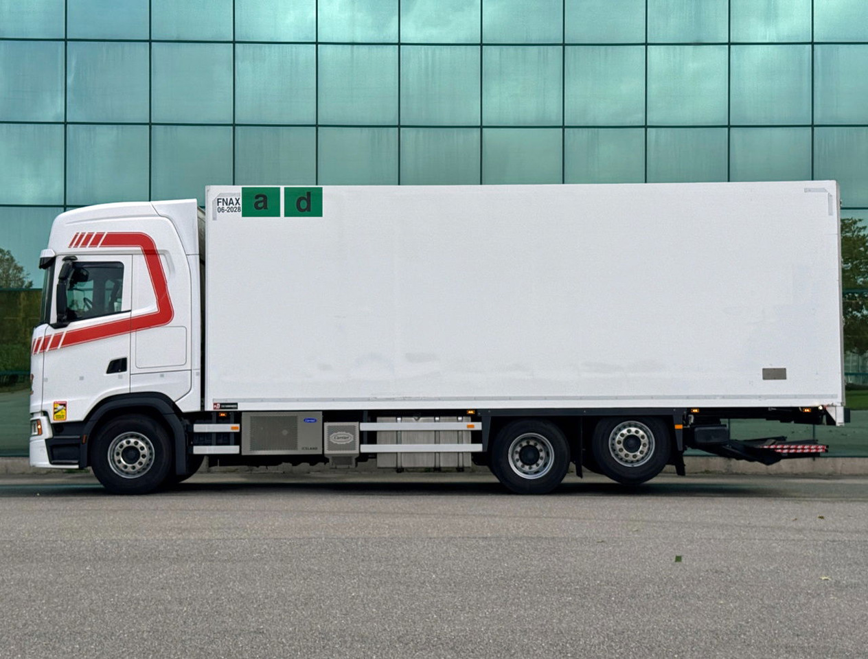 Scania S500 6X2 Retarder 815 x 250 x 275 CM Inside TOP Condition Holland Truck - Kühlkoffer LKW: das Bild 2 Scania S500 6X2 Retarder 815 x 250 x 275 CM Inside TOP Condition Holland Truck - Kühlkoffer LKW: das Bild 2