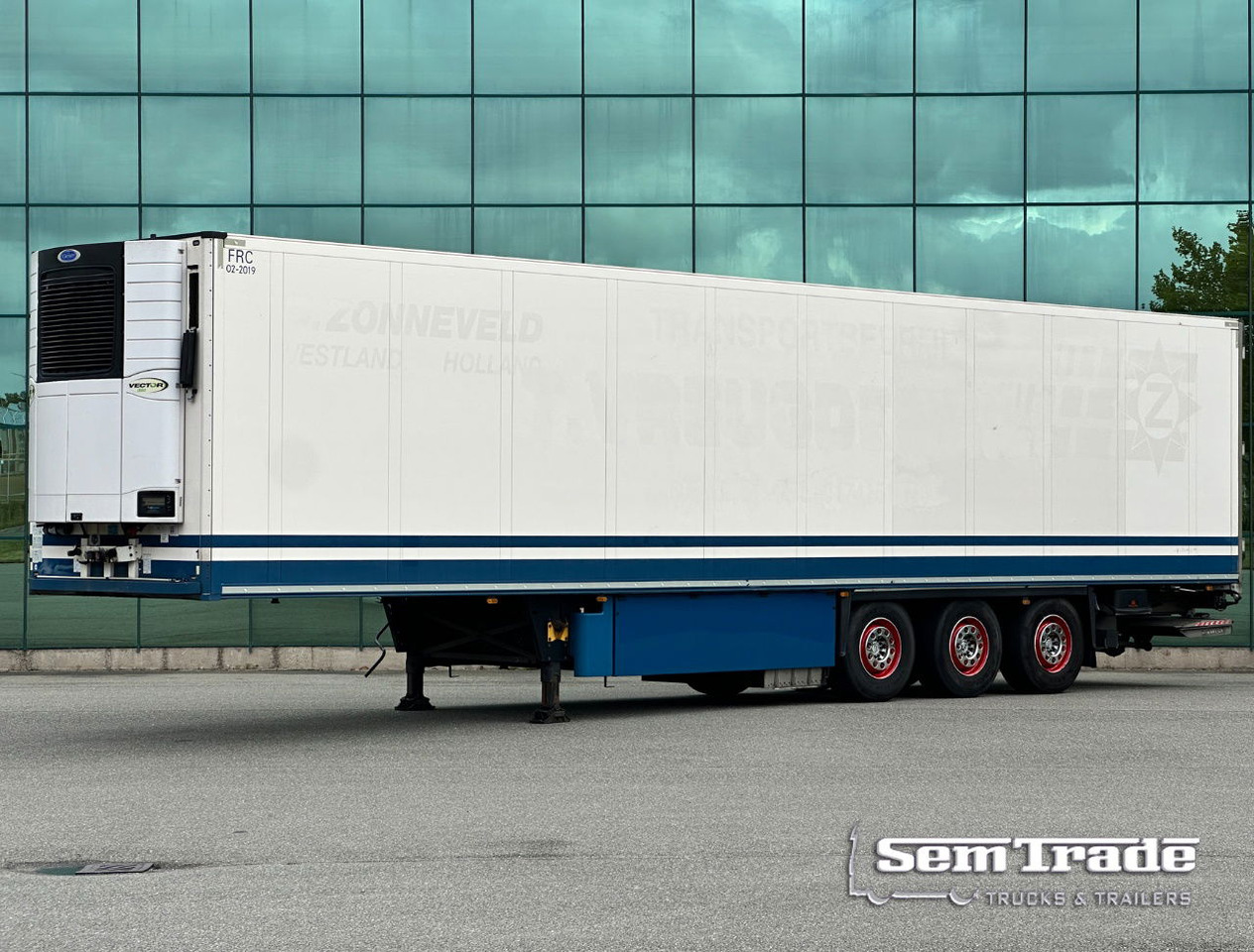 Schmitz Cargobull SCBS3B Carrier Vector 1550 Only 3367 Engine Hours Flowerwide 270 CM High Inside Lift Axle Tail Lift - Kühlkoffer Auflieger: das Bild 1 Schmitz Cargobull SCBS3B Carrier Vector 1550 Only 3367 Engine Hours Flowerwide 270 CM High Inside Lift Axle Tail Lift - Kühlkoffer Auflieger: das Bild 1