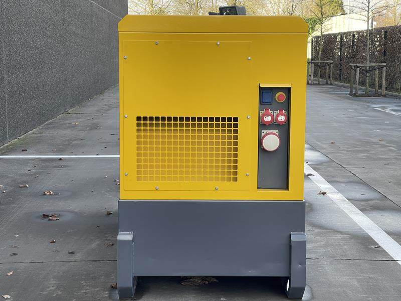 Atlas-Copco QAS 100 ST3 - Stromgenerator: das Bild 2 Atlas-Copco QAS 100 ST3 - Stromgenerator: das Bild 2