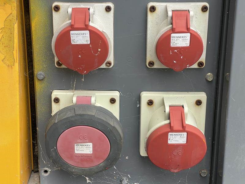 SDMO R 110 C 3 - Stromgenerator: das Bild 5 SDMO R 110 C 3 - Stromgenerator: das Bild 5