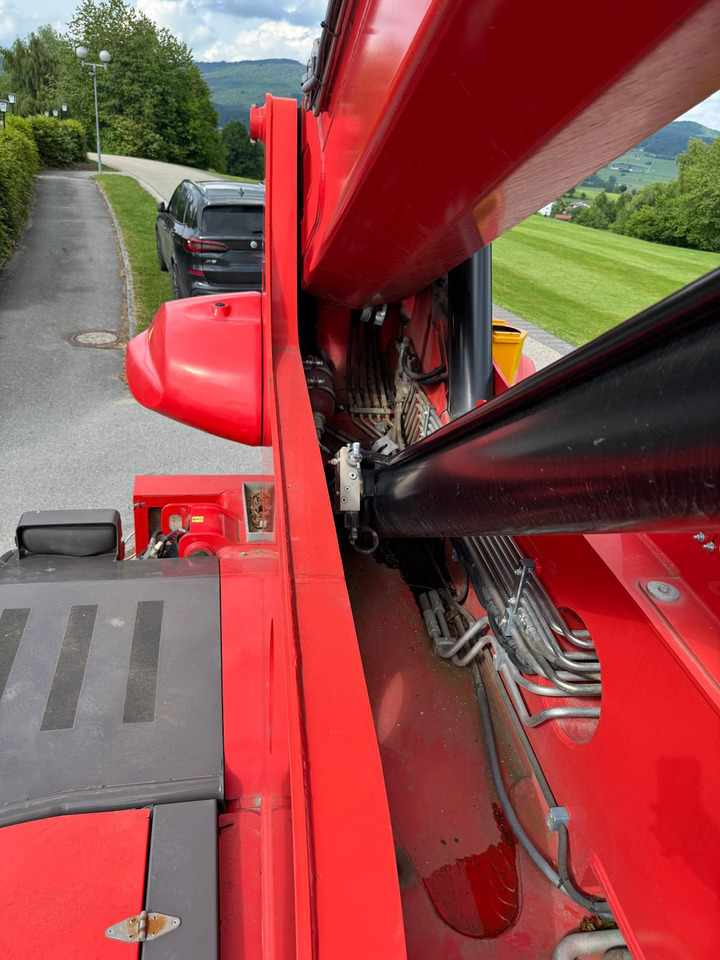 MANITOU MRT 2470 + Privilege ST4S1 - Teleskopradlader: das Bild 5 MANITOU MRT 2470 + Privilege ST4S1 - Teleskopradlader: das Bild 5