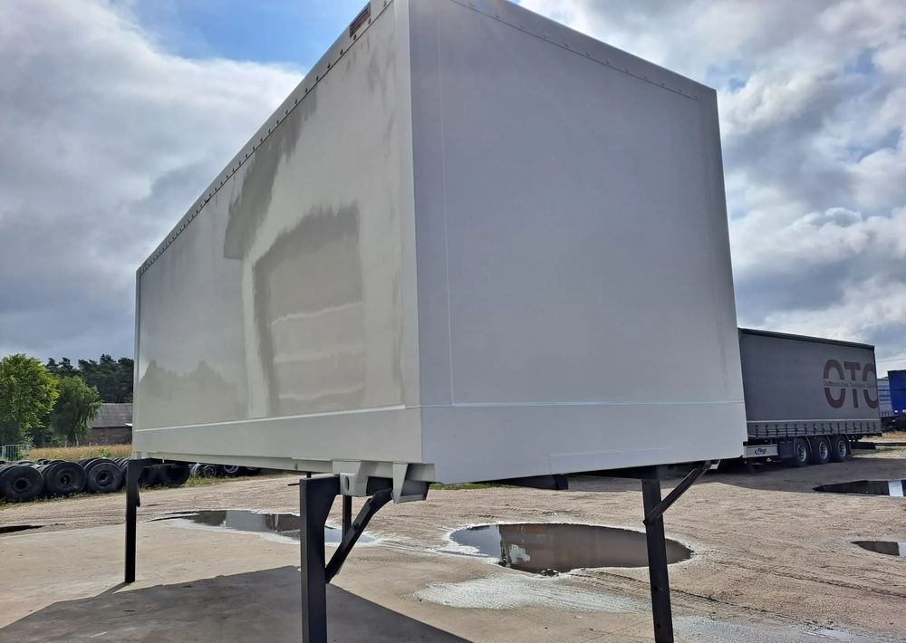 Inny Kontener BDF 18 palet - Kofferaufbau: das Bild 2 Inny Kontener BDF 18 palet - Kofferaufbau: das Bild 2