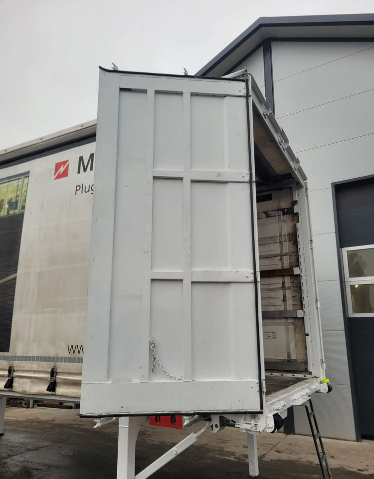 Krone Zabudowa BDF Krone 7,45m - Planenaufbau: das Bild 4 Krone Zabudowa BDF Krone 7,45m - Planenaufbau: das Bild 4