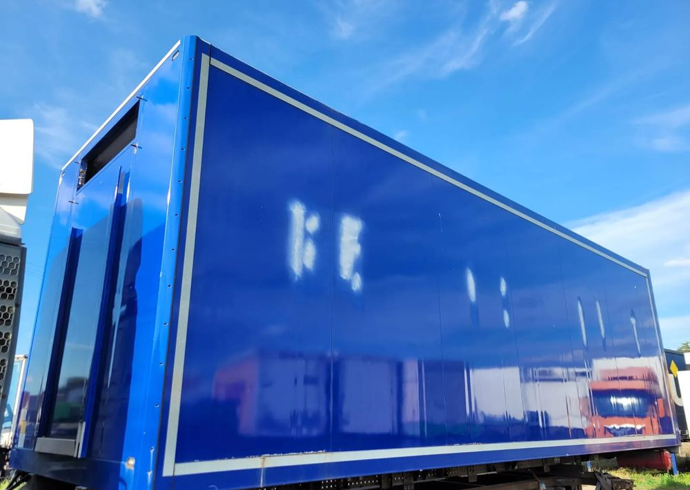 Schmitz Cargobull Zabudowa chłodnia Krone - Kühlkofferaufbau: das Bild 2 Schmitz Cargobull Zabudowa chłodnia Krone - Kühlkofferaufbau: das Bild 2