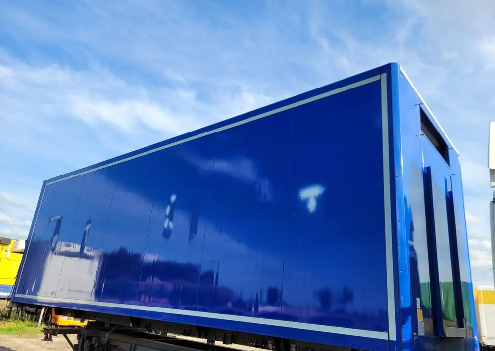 Schmitz Cargobull Zabudowa chłodnia Krone - Kühlkofferaufbau: das Bild 4 Schmitz Cargobull Zabudowa chłodnia Krone - Kühlkofferaufbau: das Bild 4