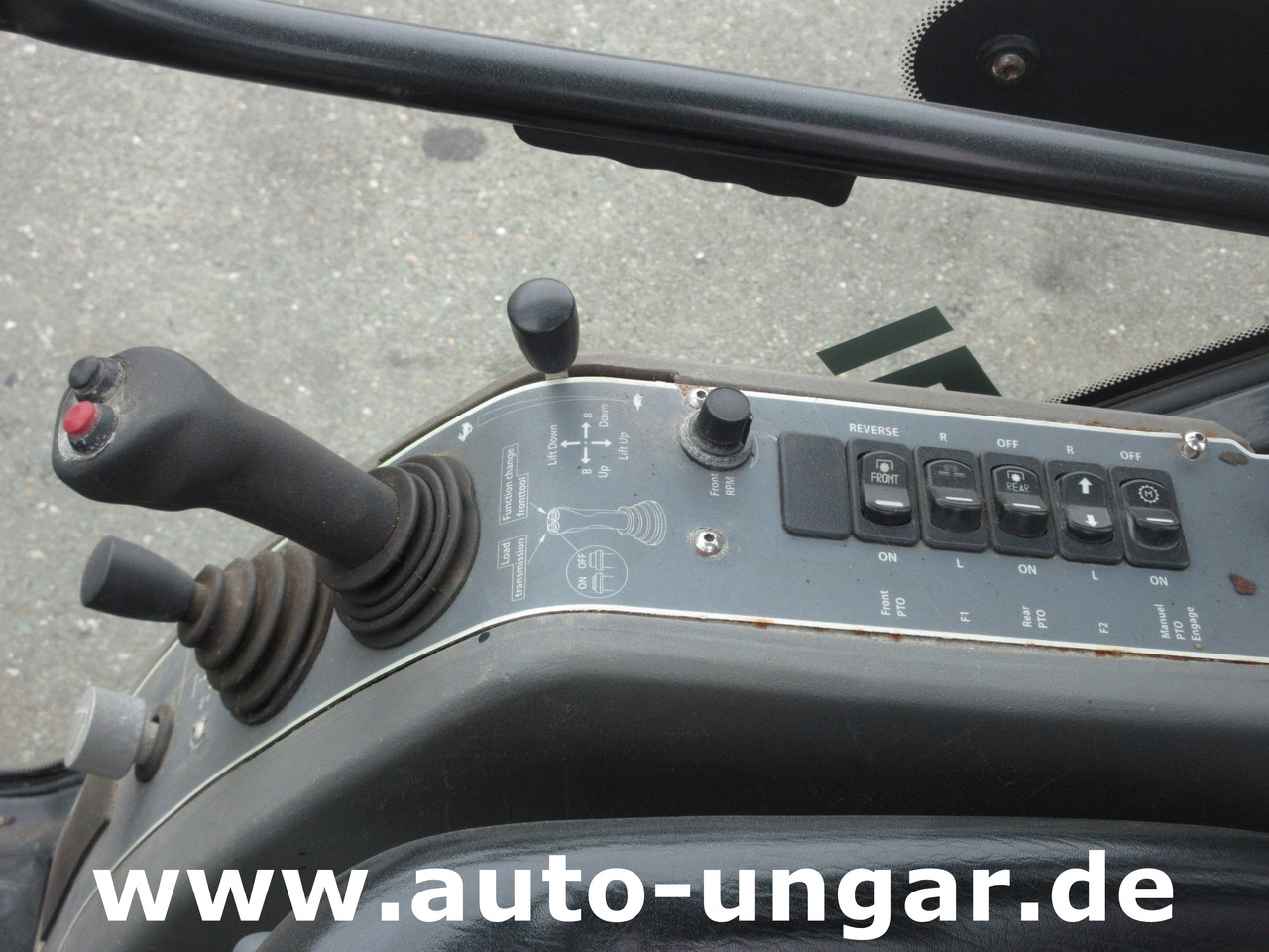 Kommunaltraktor Egholm 2200 T Moduloflex 4x4 Knicklenkung Baujahr 2009 Daihatsu DM950 Diesel: das Bild 18