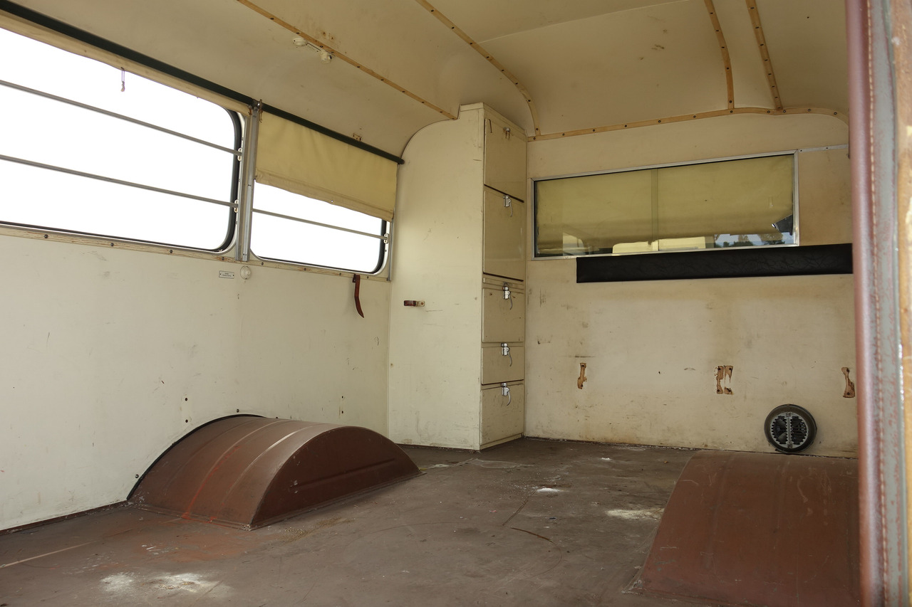 Krankenwagen FORD Ford FK 3500 V8 mit H-Kennzeichen Oldtimer: das Bild 22