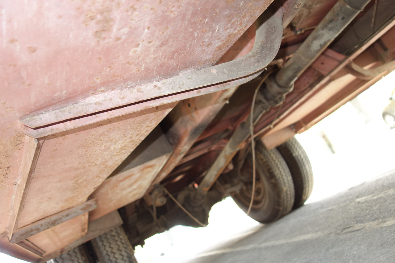 Krankenwagen FORD Ford FK 3500 V8 mit H-Kennzeichen Oldtimer: das Bild 13