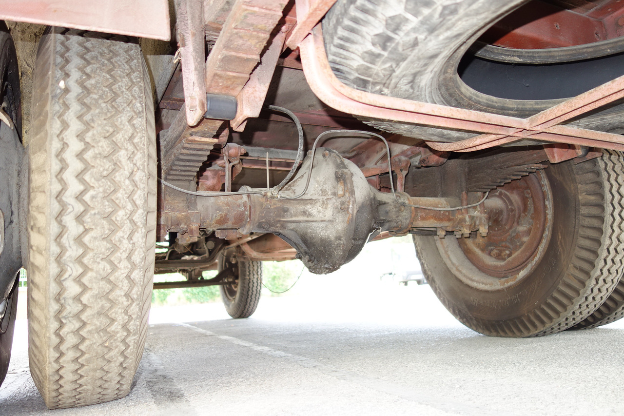 Krankenwagen FORD Ford FK 3500 V8 mit H-Kennzeichen Oldtimer: das Bild 47