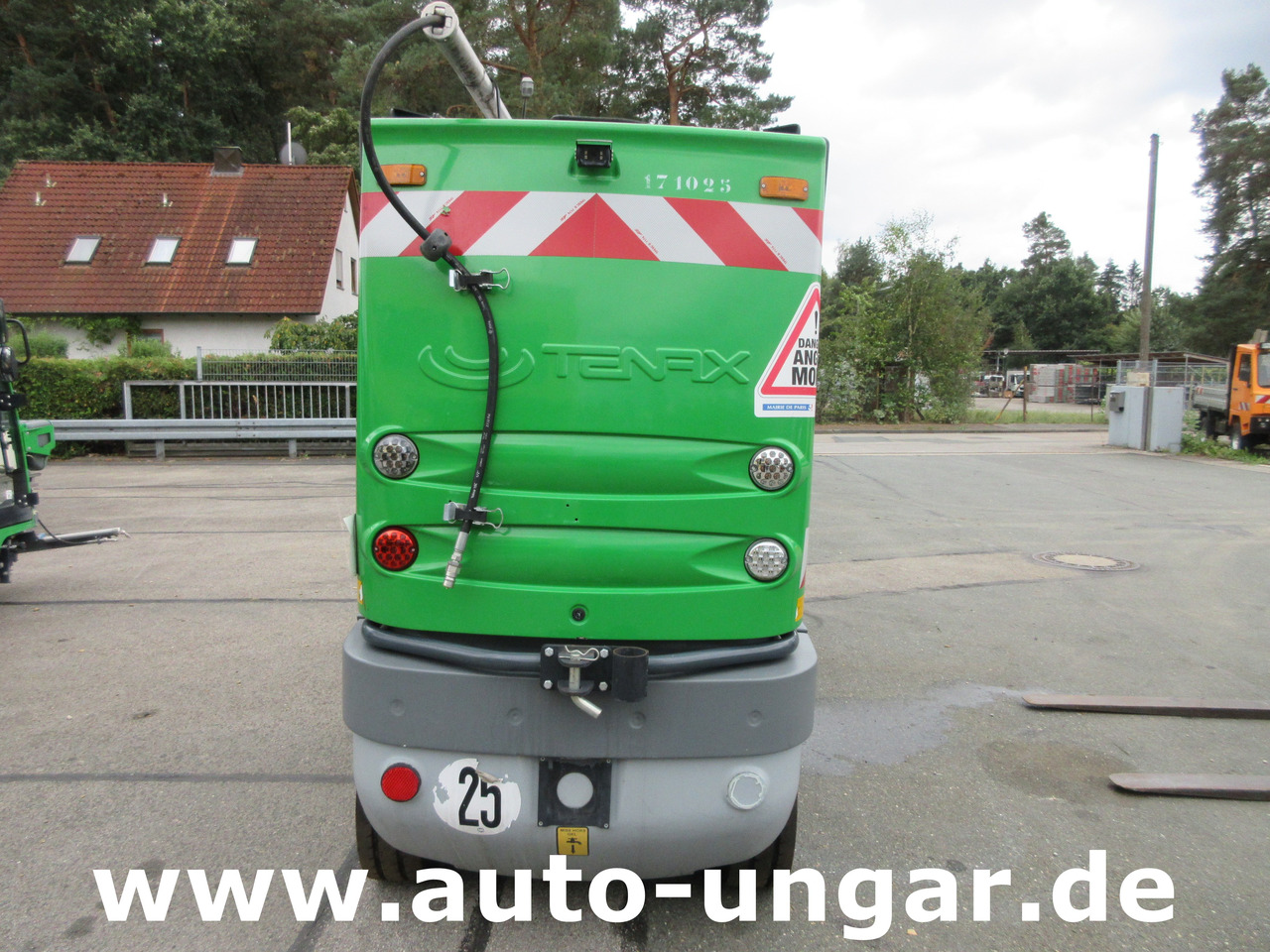 Tenax Elektra Hydro 2.0 Schwemmfahrzeug Laveuse Streetwasher 48V electric - Kommunal-/ Sonderfahrzeug: das Bild 4 Tenax Elektra Hydro 2.0 Schwemmfahrzeug Laveuse Streetwasher 48V electric - Kommunal-/ Sonderfahrzeug: das Bild 4