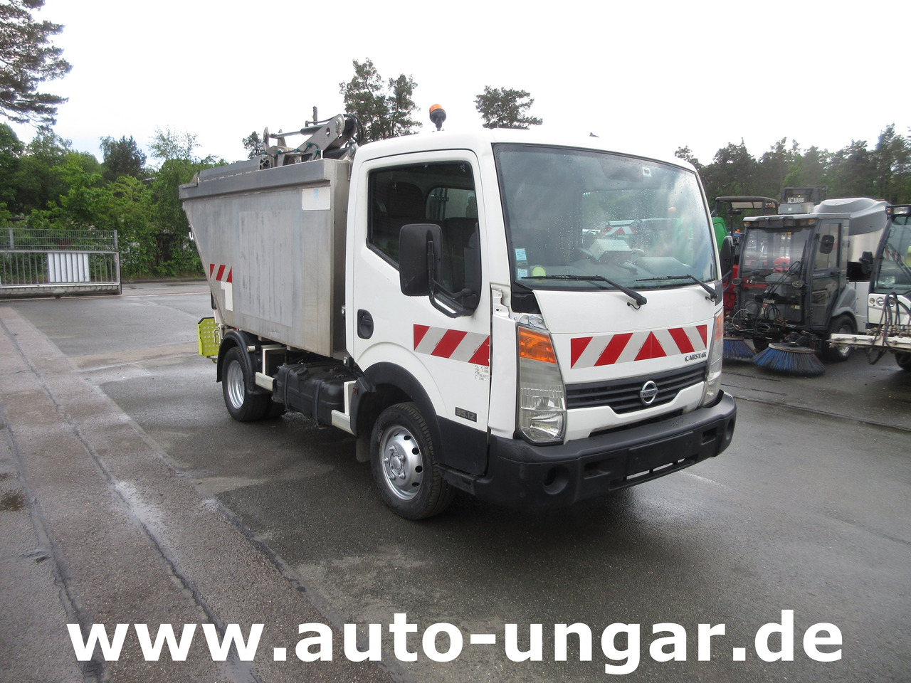 NISSAN Cabstar Faun City - Provence Benne Müllwagen Lifter Presse Kipper 3.500kg - Müllwagen: das Bild 1 NISSAN Cabstar Faun City - Provence Benne Müllwagen Lifter Presse Kipper 3.500kg - Müllwagen: das Bild 1