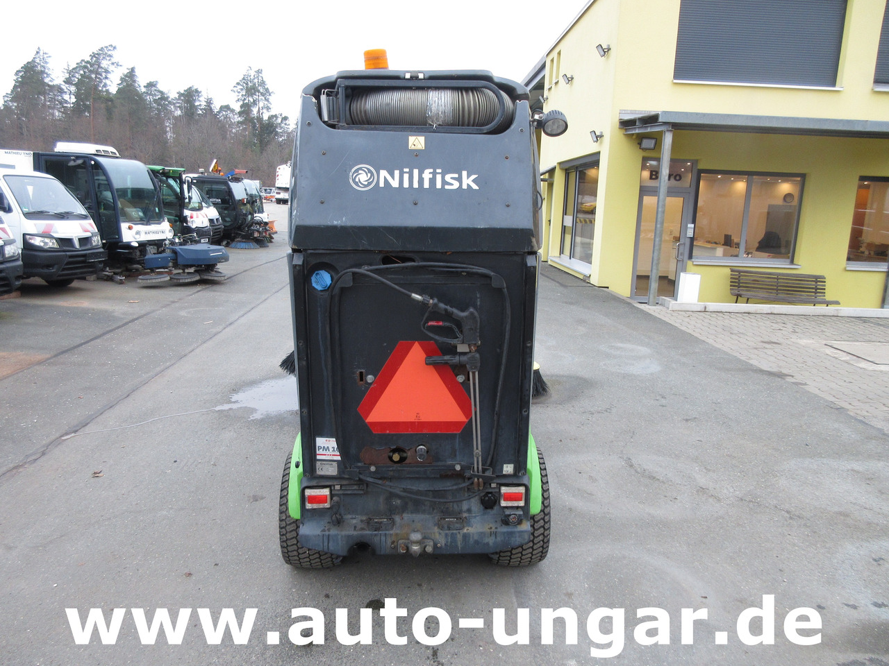 Nilfisk CR 2250 Egholm Bj. 2015 Kehrmaschine 4x4 Perkins Diesel Knicklenkung - Kehrmaschine: das Bild 5 Nilfisk CR 2250 Egholm Bj. 2015 Kehrmaschine 4x4 Perkins Diesel Knicklenkung - Kehrmaschine: das Bild 5