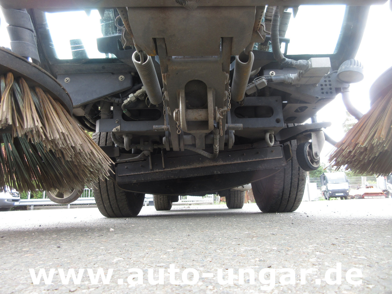 Nilfisk CR3500 CityRanger Schmidt Flexigo Multigo 4x4 Kehrmaschine Geräteträger - Kehrmaschine: das Bild 4 Nilfisk CR3500 CityRanger Schmidt Flexigo Multigo 4x4 Kehrmaschine Geräteträger - Kehrmaschine: das Bild 4