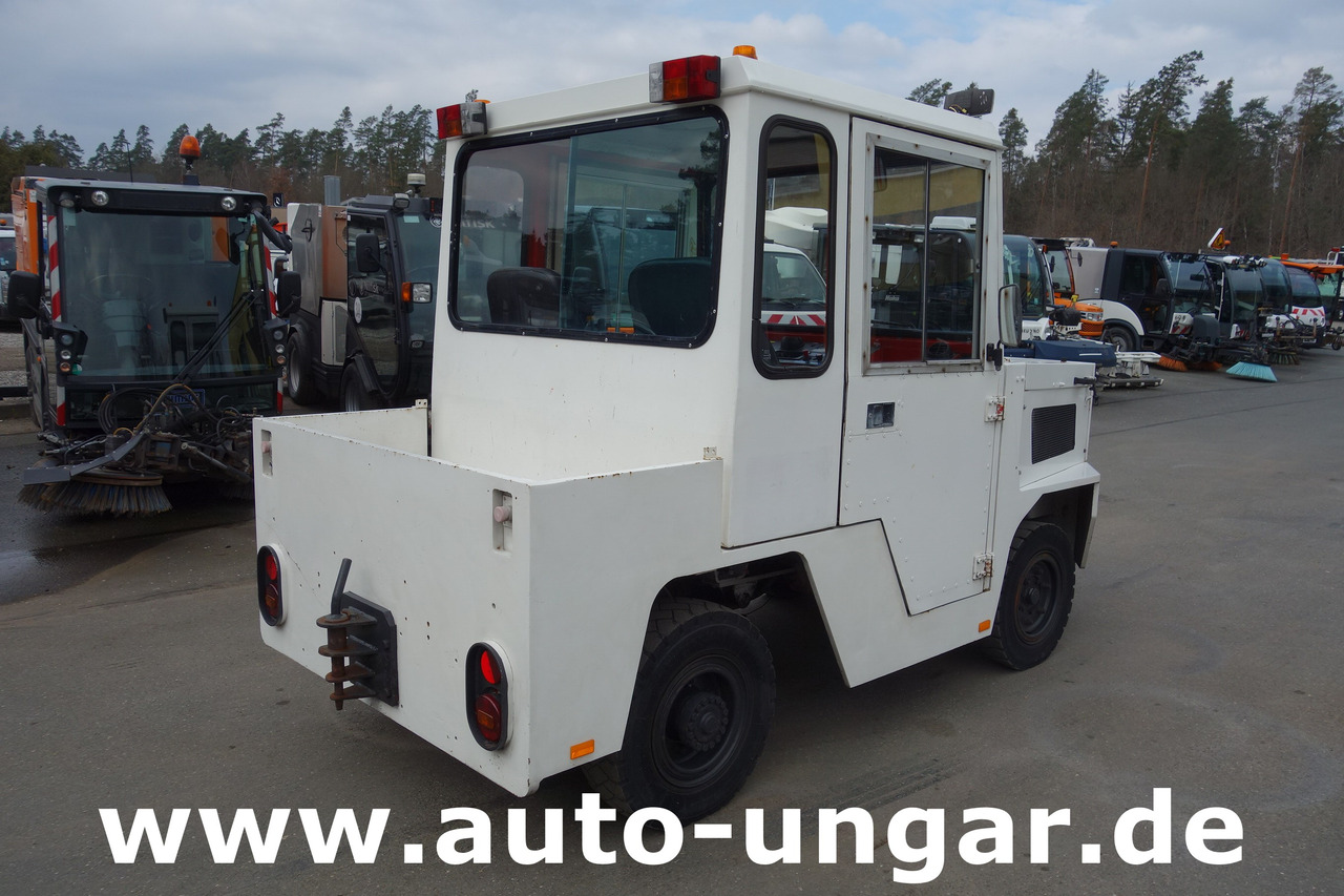 Gepäckschlepper ROFAN ZD44F Jenbacher Pushback  Pull - Tractor GSE Gepäckschlepper Industrieschlepper: das Bild 7