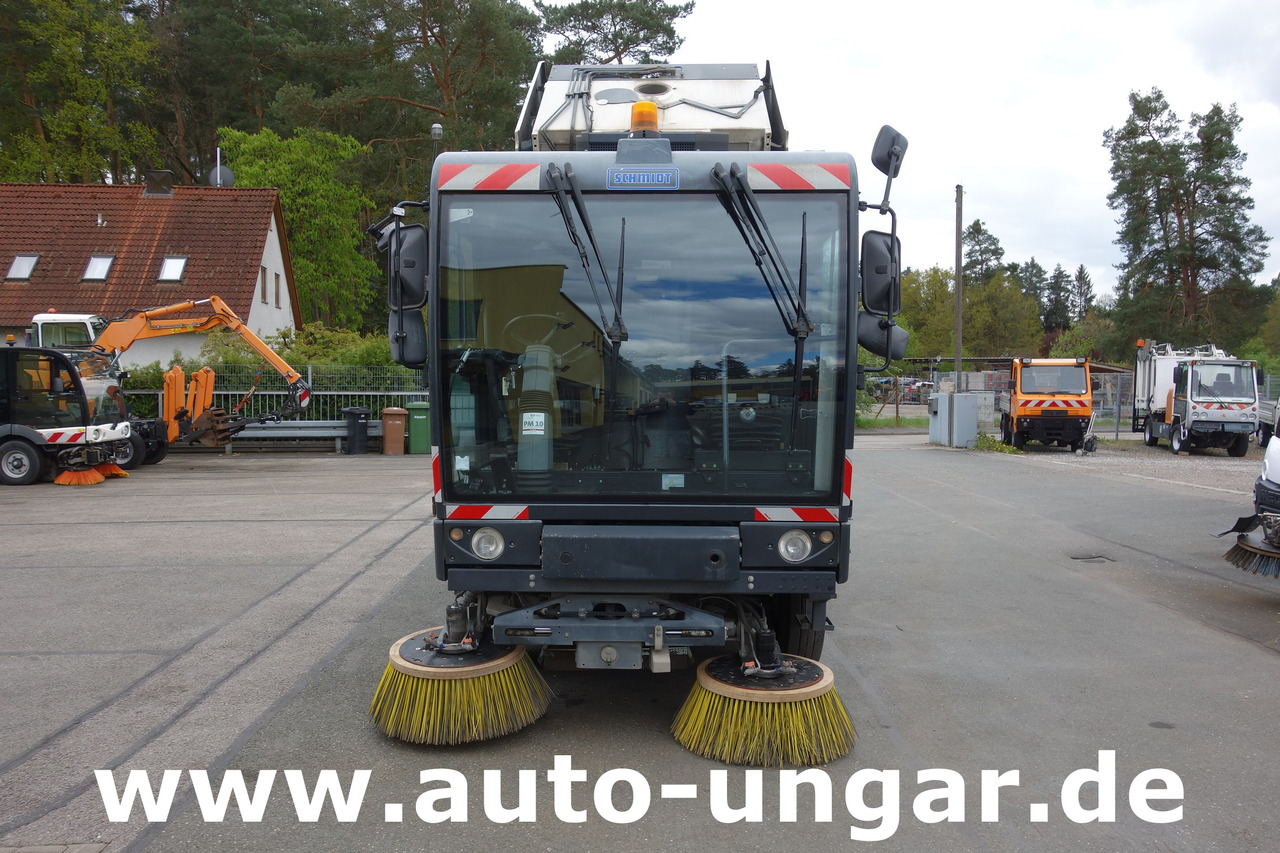 SCHMIDT Cleango 500 EURO 6 Baujahr 2017 Kehrmaschine Straßenkehrmaschine - Kehrmaschine: das Bild 2 SCHMIDT Cleango 500 EURO 6 Baujahr 2017 Kehrmaschine Straßenkehrmaschine - Kehrmaschine: das Bild 2