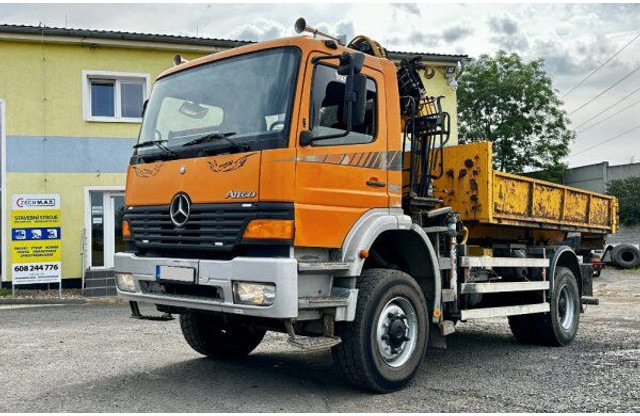 Mercedes-Benz Atego 1823 +HIAB - Abrollkipper, Autokran: das Bild 1 Mercedes-Benz Atego 1823 +HIAB - Abrollkipper, Autokran: das Bild 1