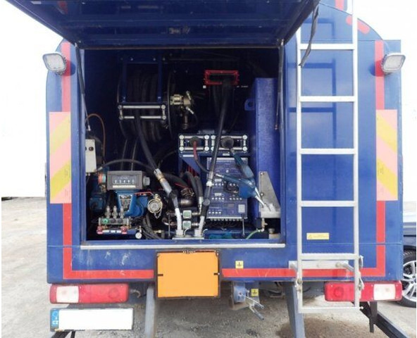 Renault 19.5t +8m3 (5+3) Kobit - Tankwagen: das Bild 4 Renault 19.5t +8m3 (5+3) Kobit - Tankwagen: das Bild 4