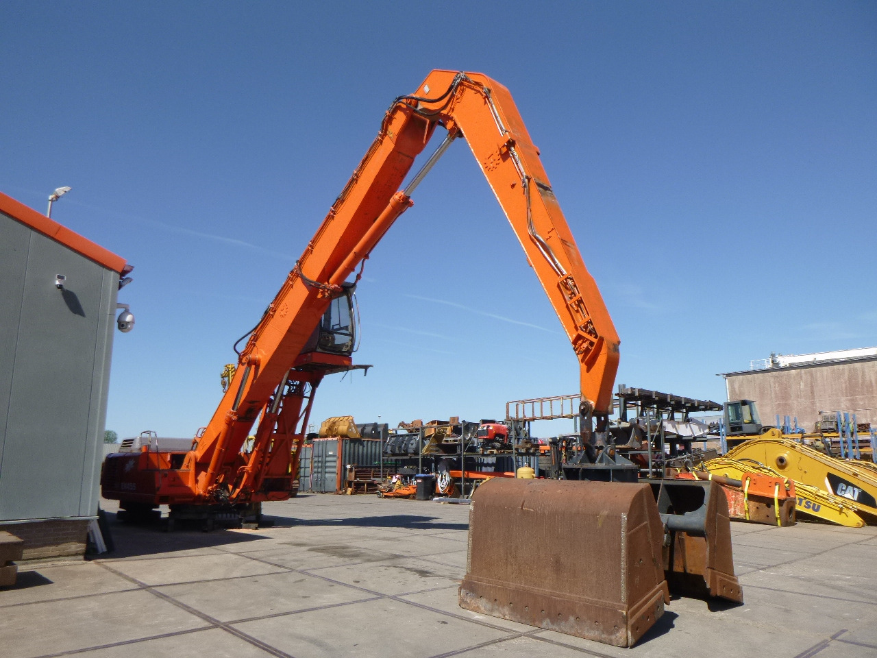 FIAT-HITACHI EX455 Stationary dock/ship material handler - Umschlagbagger: das Bild 5 FIAT-HITACHI EX455 Stationary dock/ship material handler - Umschlagbagger: das Bild 5