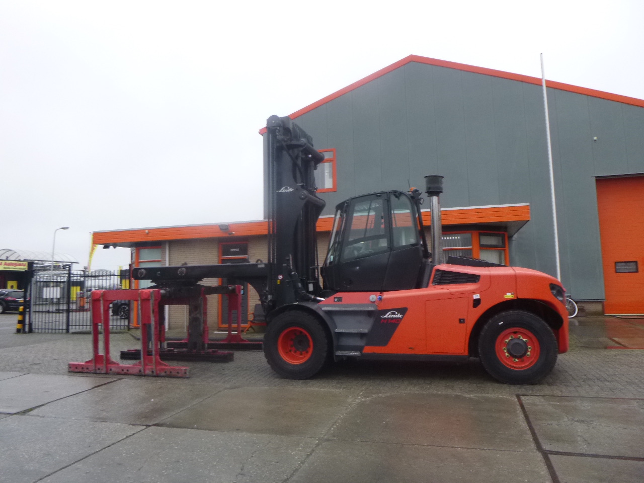 LINDE H140/1200-02 - Dieselstapler: das Bild 5 LINDE H140/1200-02 - Dieselstapler: das Bild 5