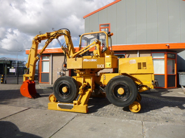 MECALAC MECALAC 11 CX MEWP ROAD RAIL DIVISION - Mobilbagger: das Bild 5 MECALAC MECALAC 11 CX MEWP ROAD RAIL DIVISION - Mobilbagger: das Bild 5