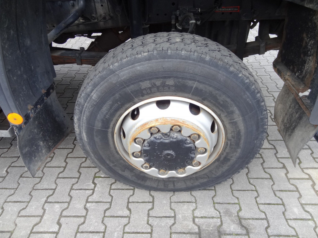 MAN F90 16.242 4X4 / Feuerwehr - Fahrgestell LKW: das Bild 3 MAN F90 16.242 4X4 / Feuerwehr - Fahrgestell LKW: das Bild 3
