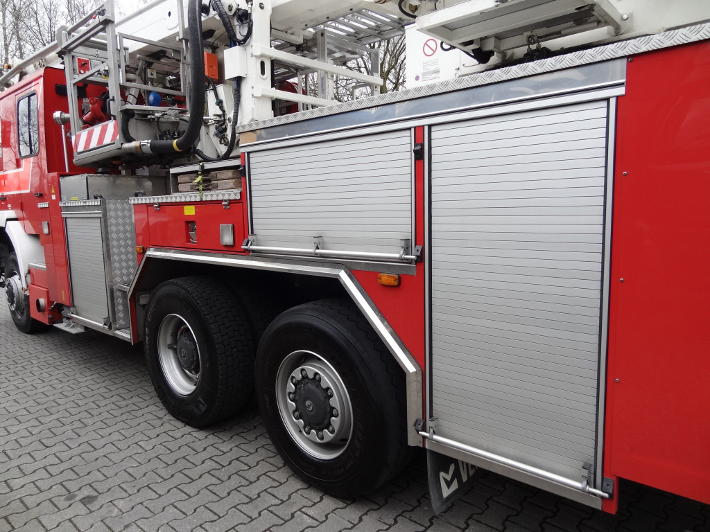 MAN FE 410 6X6 Feuerwehr Vema Lift 32 Meter - LKW mit Arbeitsbühne: das Bild 5 MAN FE 410 6X6 Feuerwehr Vema Lift 32 Meter - LKW mit Arbeitsbühne: das Bild 5