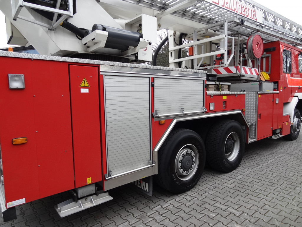 MAN FE 410 6X6 Feuerwehr Vema Lift 32 Meter - LKW mit Arbeitsbühne: das Bild 4 MAN FE 410 6X6 Feuerwehr Vema Lift 32 Meter - LKW mit Arbeitsbühne: das Bild 4