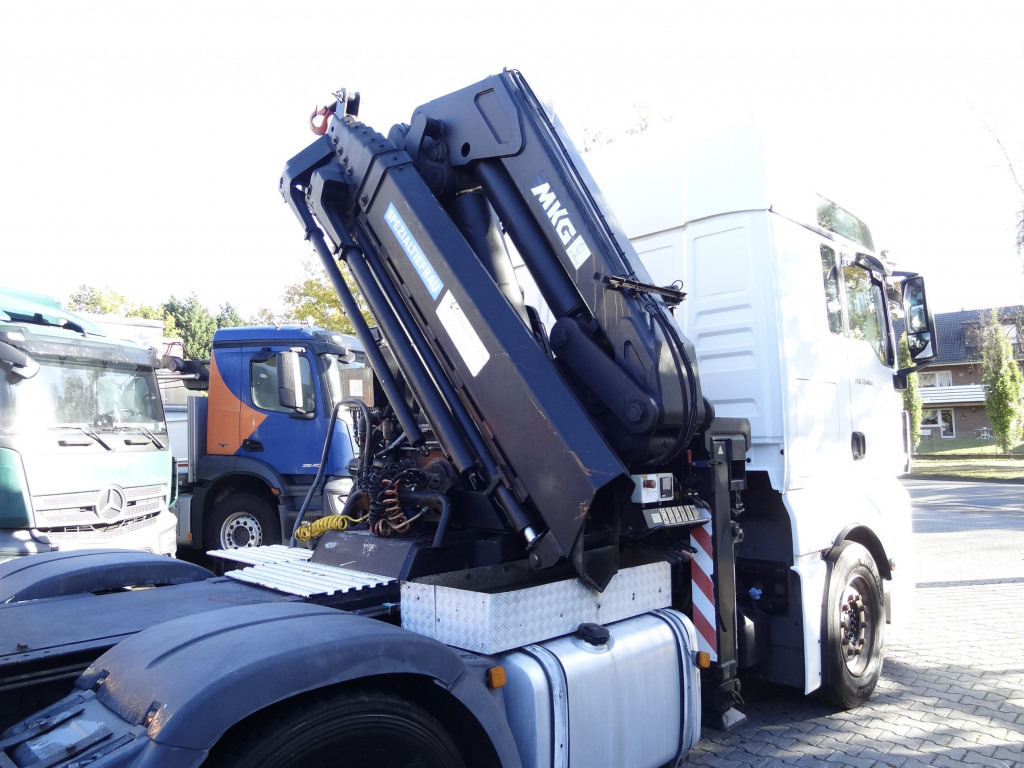 MAN TGX 33.480 6X4 Kran MKG 381 bis 20 Meter - Autokran, Sattelzugmaschine: das Bild 4 MAN TGX 33.480 6X4 Kran MKG 381 bis 20 Meter - Autokran, Sattelzugmaschine: das Bild 4
