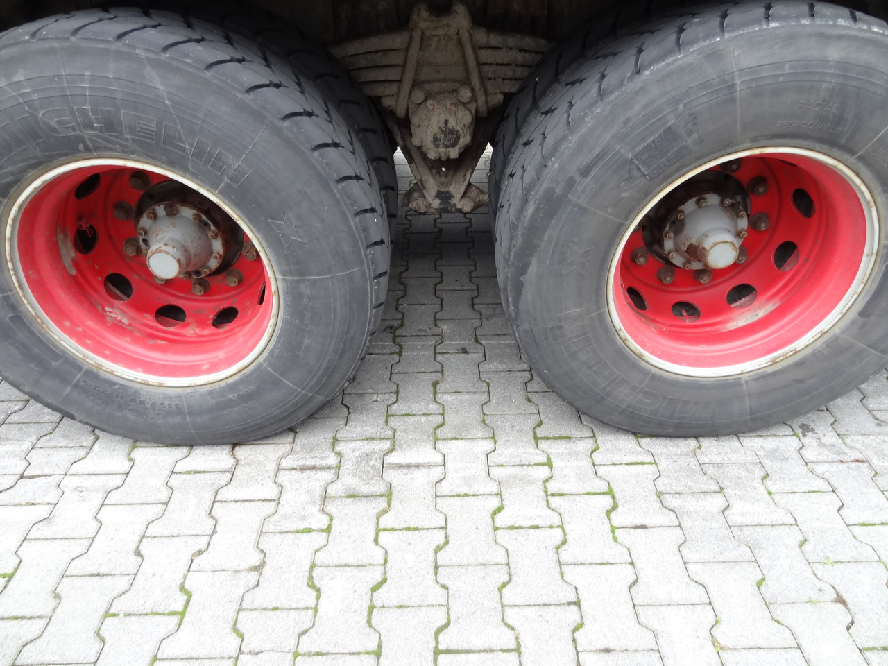 Scania R144 460 6X4 Fassi 360 bis 25 Meter - Autokran, Pritsche LKW: das Bild 4 Scania R144 460 6X4 Fassi 360 bis 25 Meter - Autokran, Pritsche LKW: das Bild 4