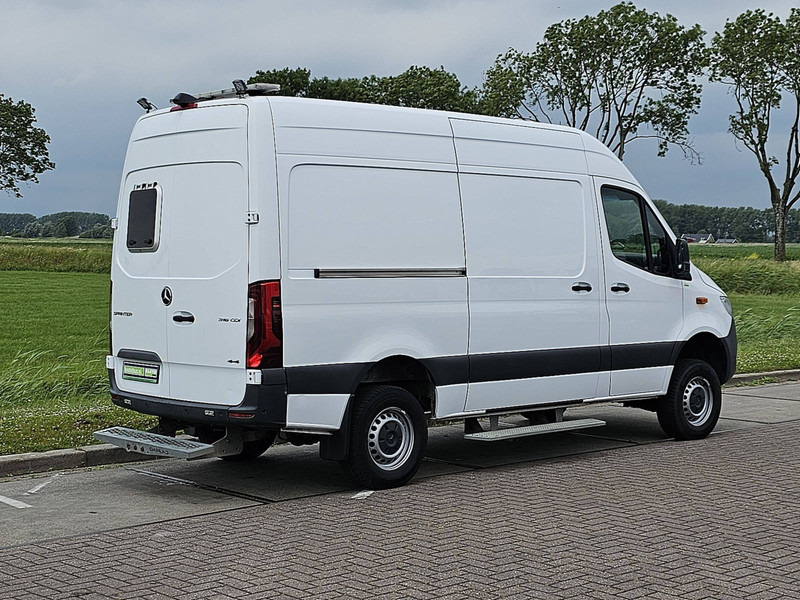 Mercedes-Benz Sprinter 316 L2H2 Mbux 4x4 Autom! - Kastenwagen: das Bild 3 Mercedes-Benz Sprinter 316 L2H2 Mbux 4x4 Autom! - Kastenwagen: das Bild 3