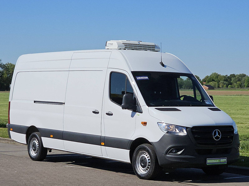 Mercedes-Benz Sprinter 317 L3H2 Maxi Koeler D/N - Kühltransporter: das Bild 5 Mercedes-Benz Sprinter 317 L3H2 Maxi Koeler D/N - Kühltransporter: das Bild 5