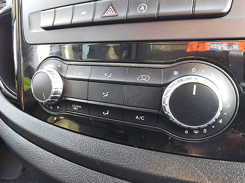 Kleinbus, Personentransporter Mercedes-Benz Vito 114 CDI TOURER L2 2X-Airco 9-Pers!: das Bild 10