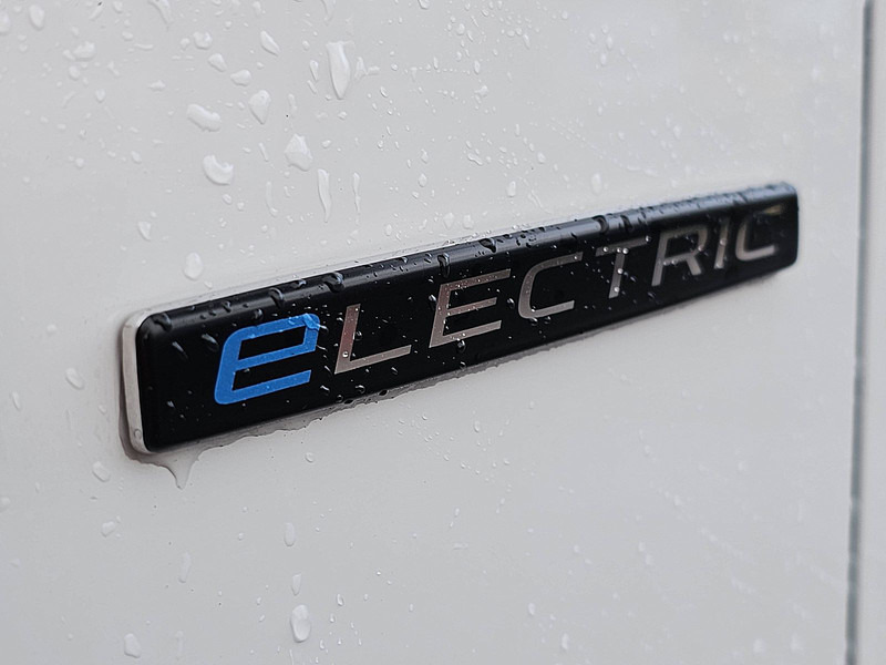 Koffer Transporter, Elektro-Transporter Mercedes-Benz eSprinter  Bakwagen Laadklep!: das Bild 15