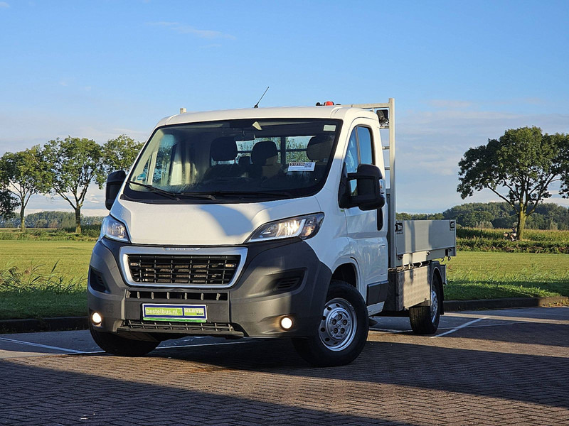 Pritsche Transporter Peugeot Boxer 2.0 kraan fassi 25 eur6: das Bild 1