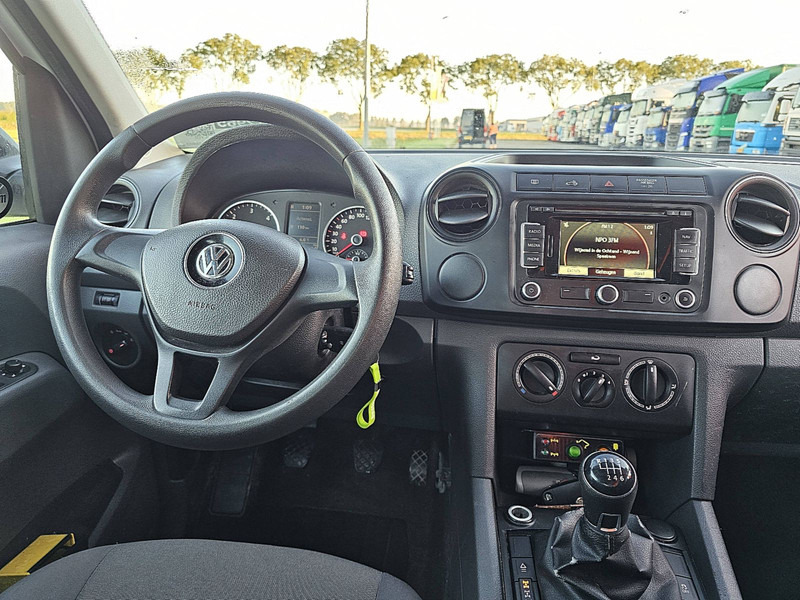 Innenraum Bild 1: Transporter Volkswagen Amarok 2.0 TDI VERSA LIFT 11 MTR