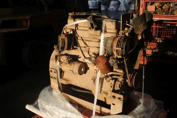 John Deere 4230 DF - Motor für Industriemaschine: das Bild 2 John Deere 4230 DF - Motor für Industriemaschine: das Bild 2