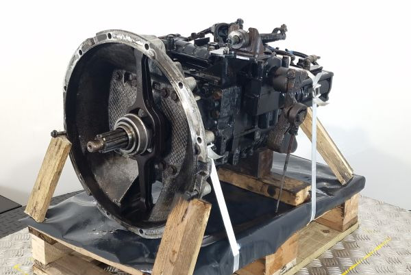ZF 6S850 Renault Spec Gearbox - Getriebe: das Bild 1 ZF 6S850 Renault Spec Gearbox - Getriebe: das Bild 1