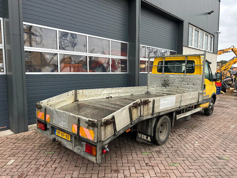 Iveco 50C13 - Autotransporter LKW: das Bild 3 Iveco 50C13 - Autotransporter LKW: das Bild 3