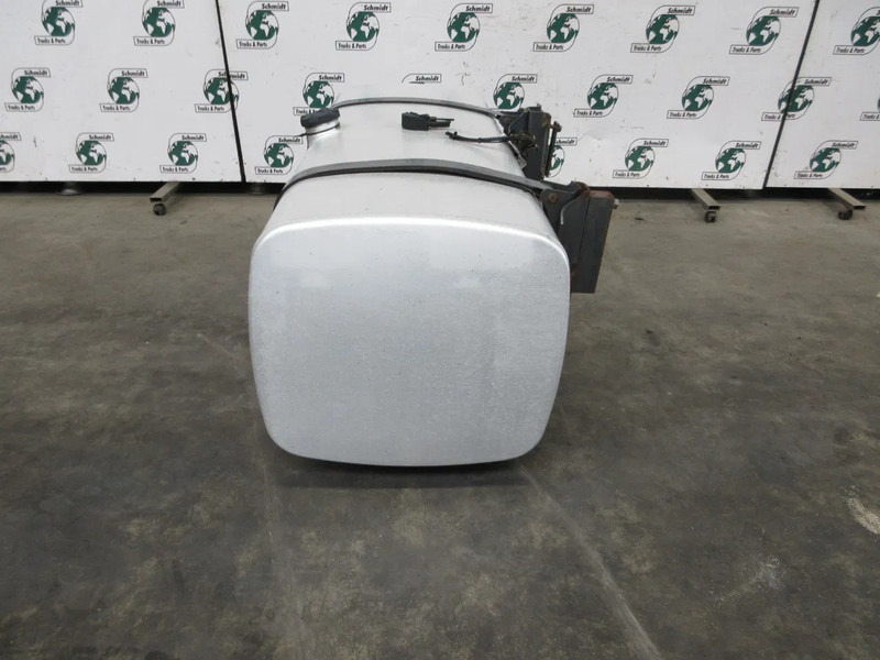 DAF 1681826 DIESEL TANK 620 LITER DAF CF XF EURO 6 - Kraftstofftank für LKW: das Bild 4 DAF 1681826 DIESEL TANK 620 LITER DAF CF XF EURO 6 - Kraftstofftank für LKW: das Bild 4