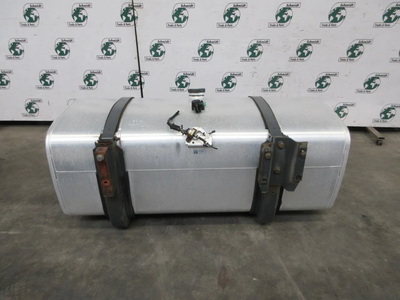 DAF 1681826 DIESEL TANK 620 LITER DAF CF XF EURO 6 - Kraftstofftank für LKW: das Bild 3 DAF 1681826 DIESEL TANK 620 LITER DAF CF XF EURO 6 - Kraftstofftank für LKW: das Bild 3