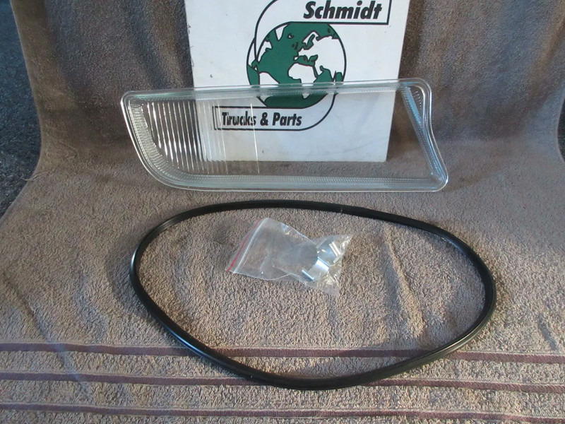 MAN 81.25110-0085 MISTLAMP GLAS MAN TGX TGS EURO 6 - Nebelscheinwerfer für LKW: das Bild 2 MAN 81.25110-0085 MISTLAMP GLAS MAN TGX TGS EURO 6 - Nebelscheinwerfer für LKW: das Bild 2
