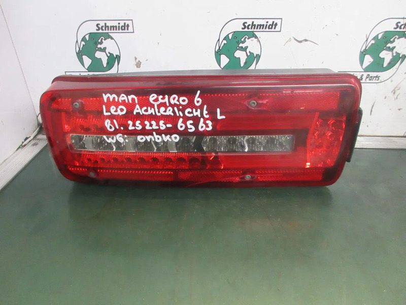 MAN 81.25225-6563 // 81.25225-6566 RECHTS EN LINKS LED LAMP MAN TGX TGS - Heckleuchte für LKW: das Bild 3 MAN 81.25225-6563 // 81.25225-6566 RECHTS EN LINKS LED LAMP MAN TGX TGS - Heckleuchte für LKW: das Bild 3